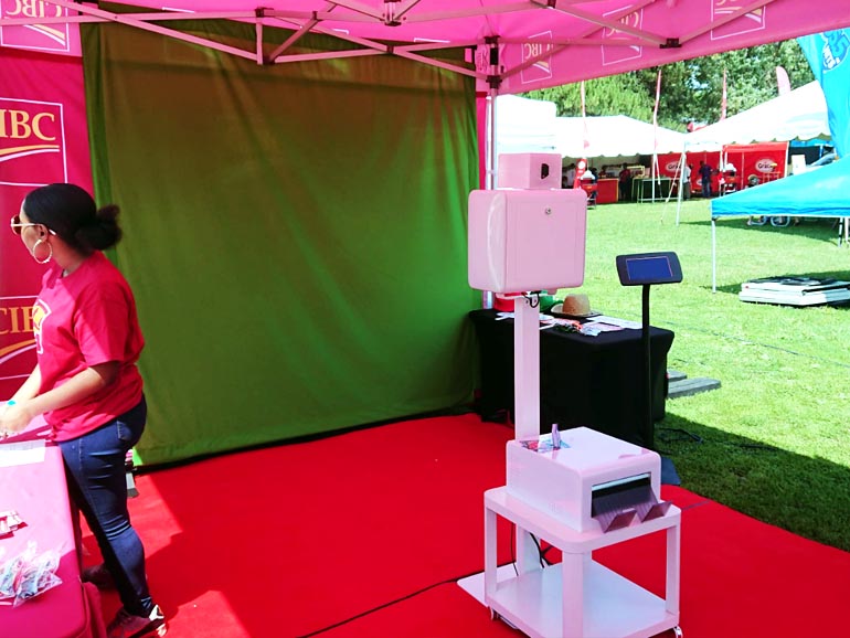 portable green screen canada photo booth